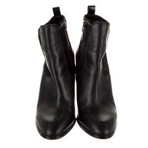 DONALD J PLINER Leather Chelsea Boots 8